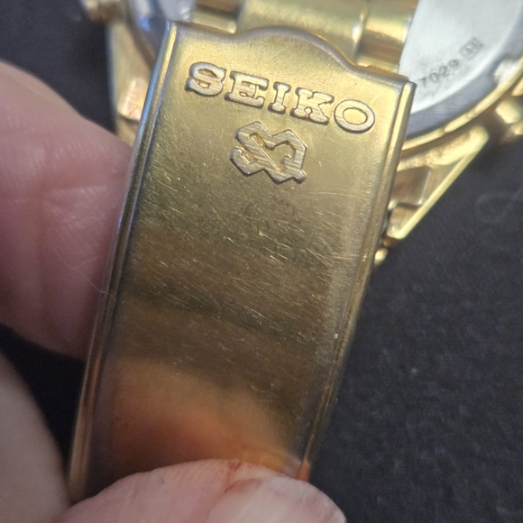 Seiko Gold Tone Men's Chronograph Watch James Bond Watch - Picture 9 of 11